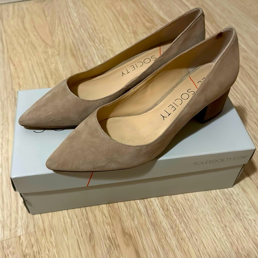 Sole Society - Andorra Taupe Suede Heals - Size 8.5